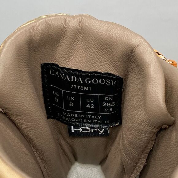 Canada Goose Journey boots size 42/us size 9 main image 5
